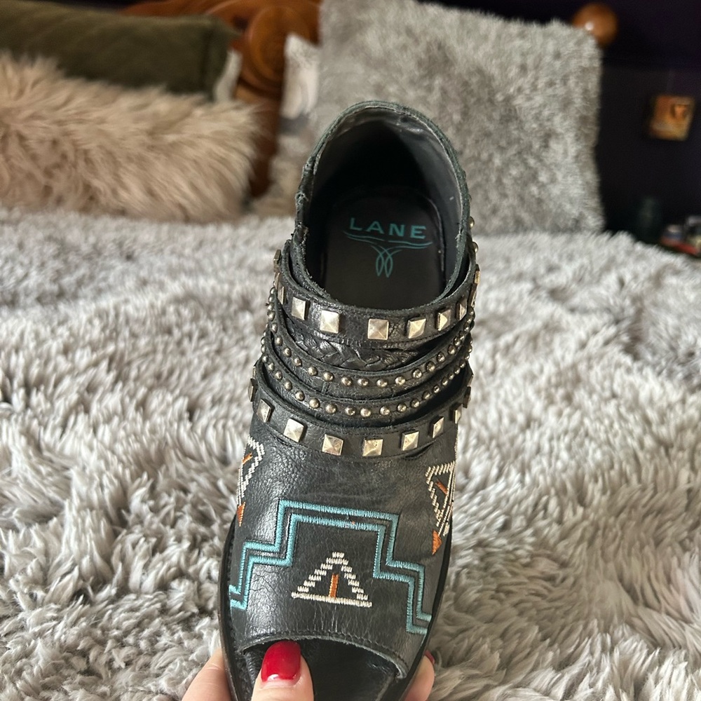 Lane Aztec Peep Toe - Picture 8 of 8